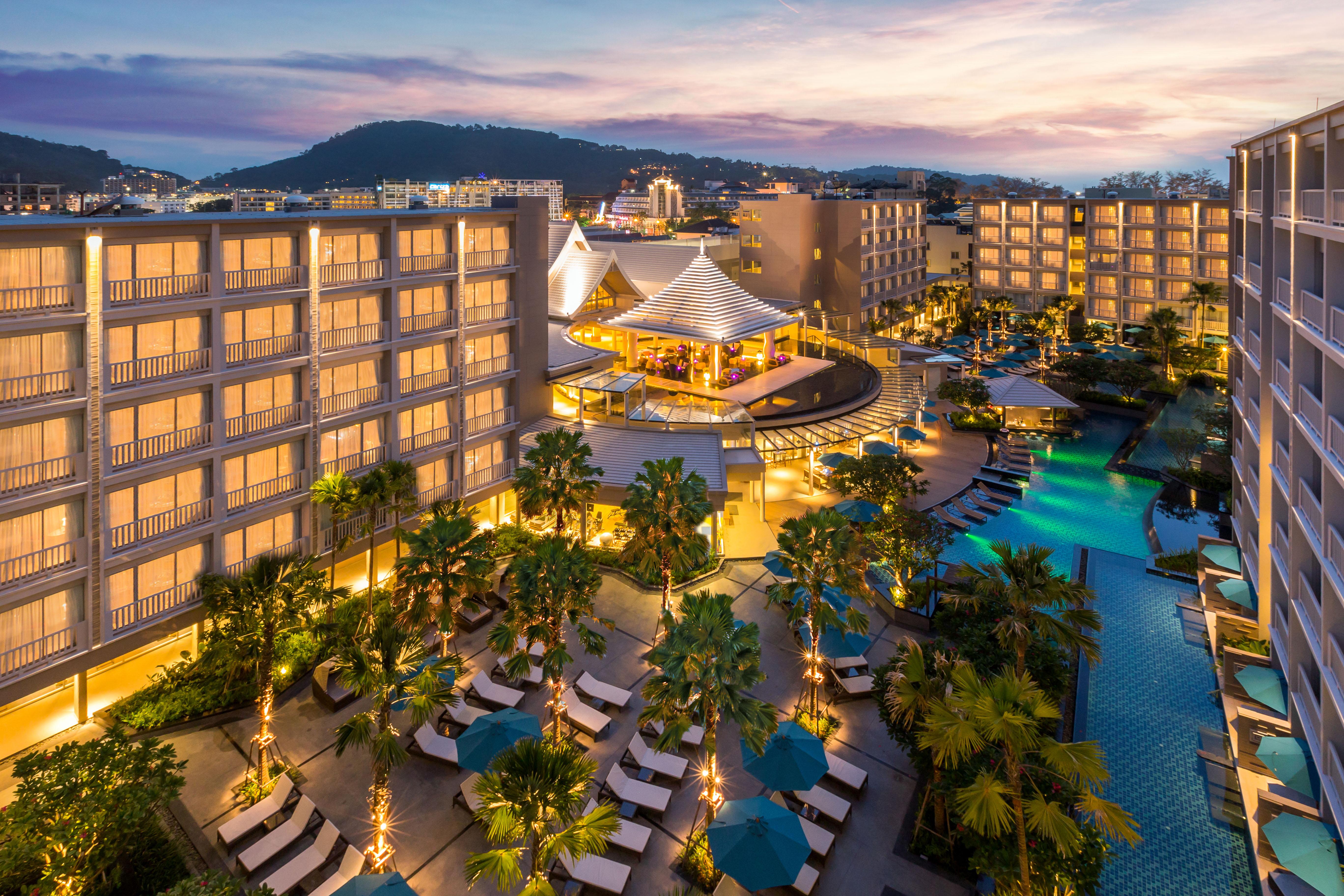 Grand Mercure Phuket Patong Exterior foto Hilton Phuket Resort and Spa