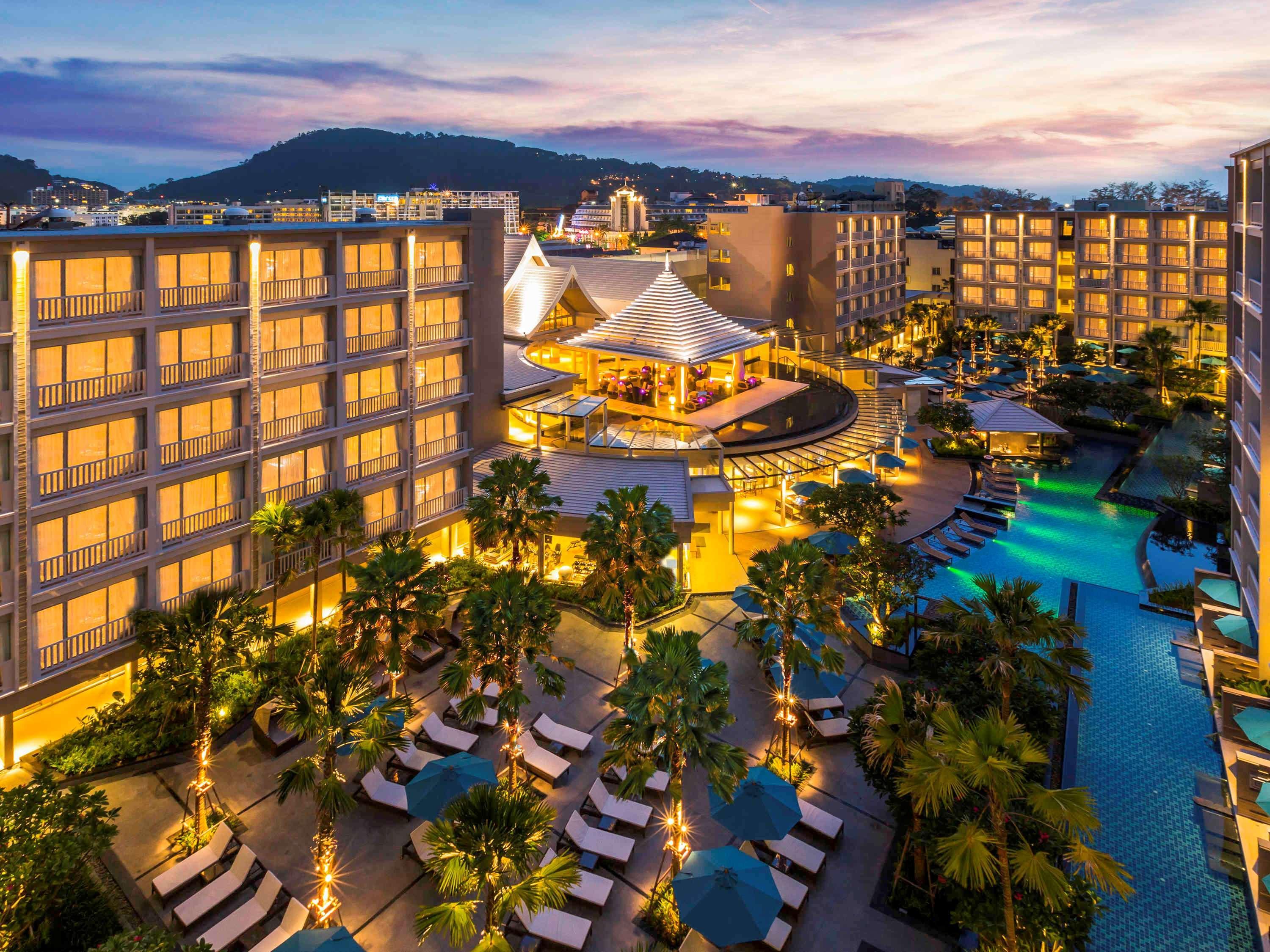 Grand Mercure Phuket Patong Exterior foto Hilton Phuket Resort and Spa