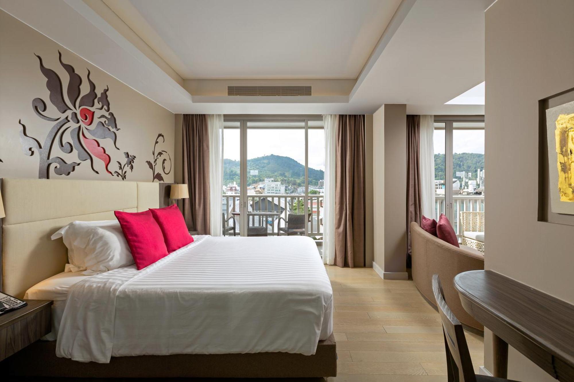 Grand Mercure Phuket Patong Exterior foto Deluxe Room