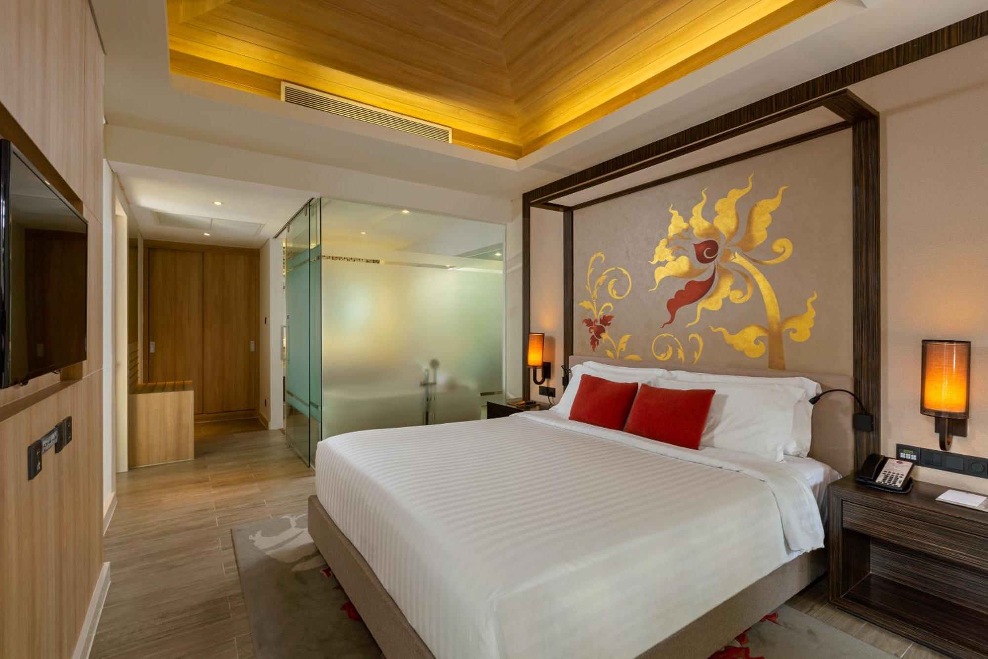 Grand Mercure Phuket Patong Exterior foto Deluxe Ocean View