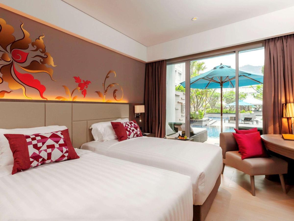 Grand Mercure Phuket Patong Exterior foto Deluxe Pool Access