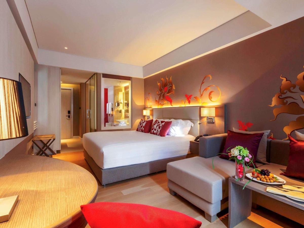 Grand Mercure Phuket Patong Exterior foto A room at the hotel